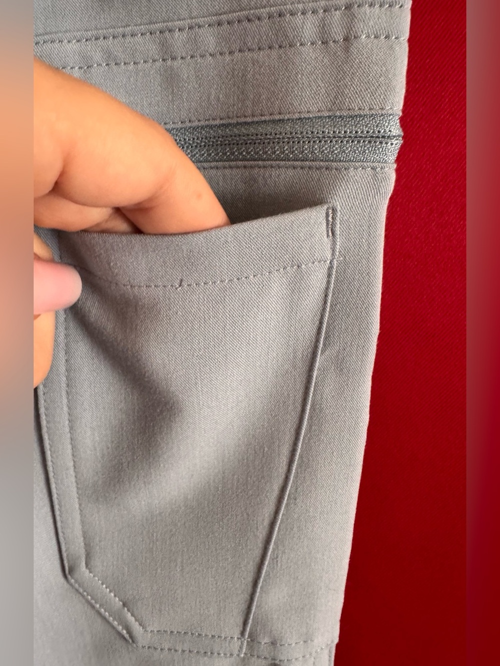 #525 NWT- FIGS High-Waisted Yola Scrub Pants Size Small Regular - Picture 9 of 11